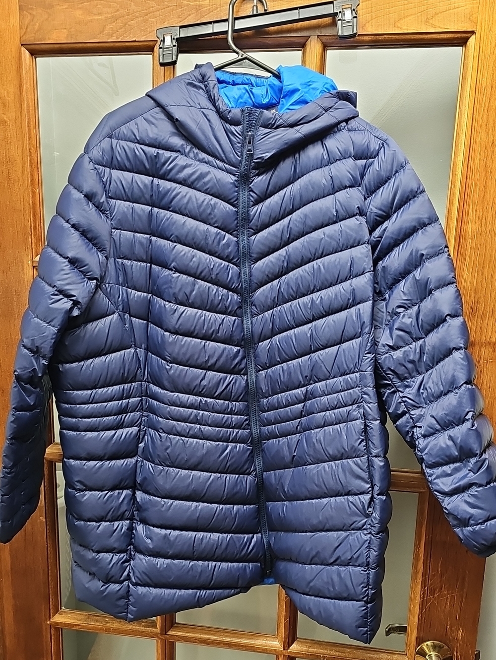 Lands' End Women's Navy Hooded Quilted Puffer with Bright Blue Lining